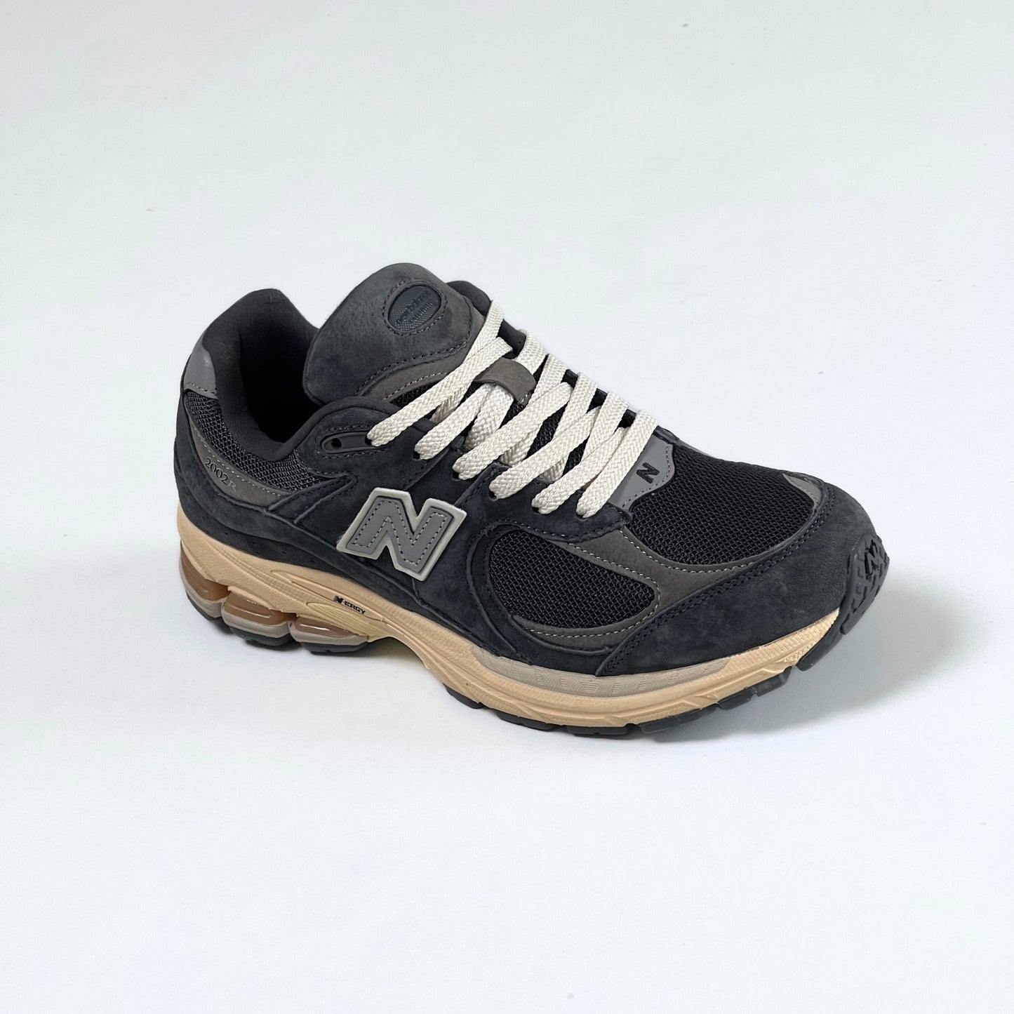 New Balance 2002 R