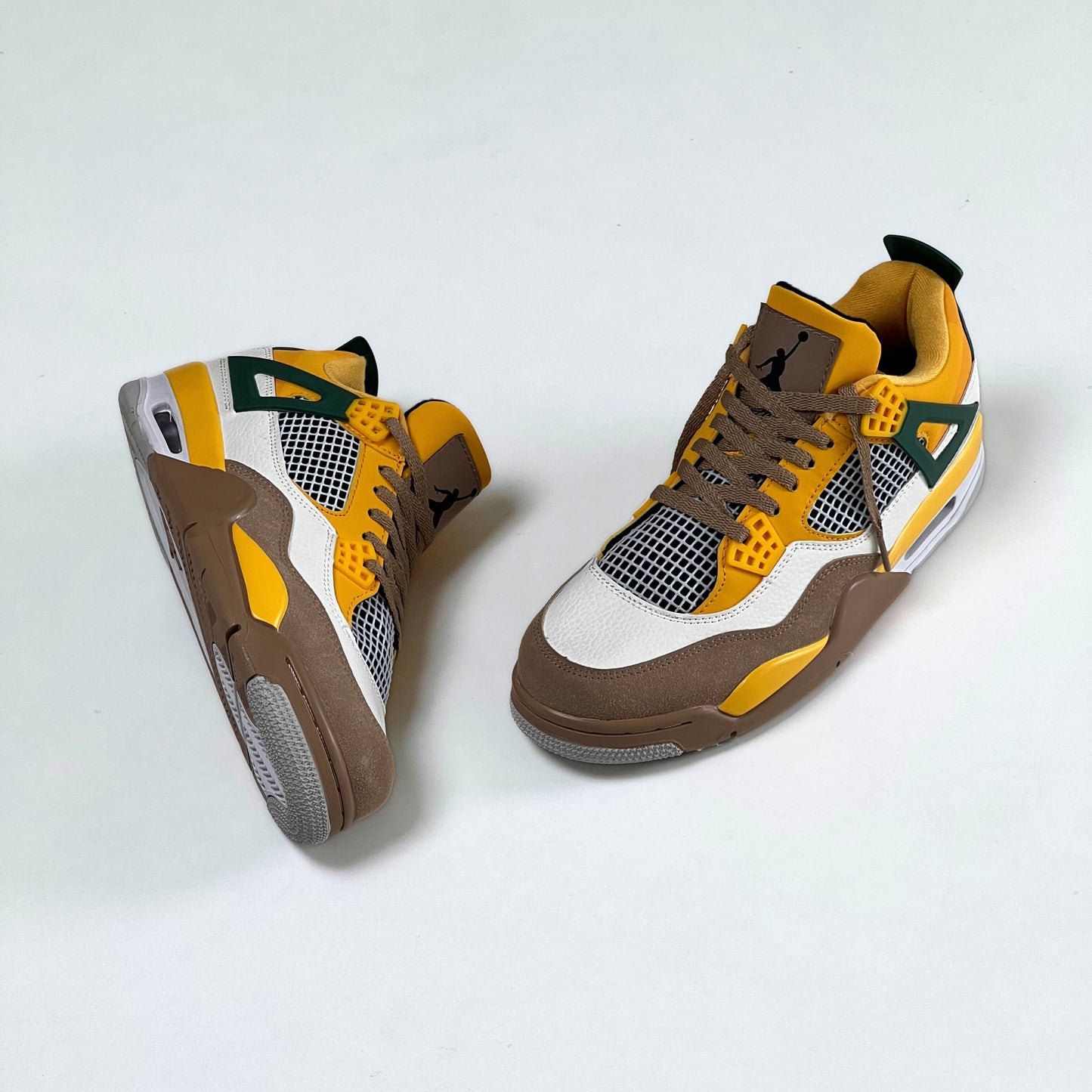 NIKE AIRJORDAN RETRO 4 YELLOW