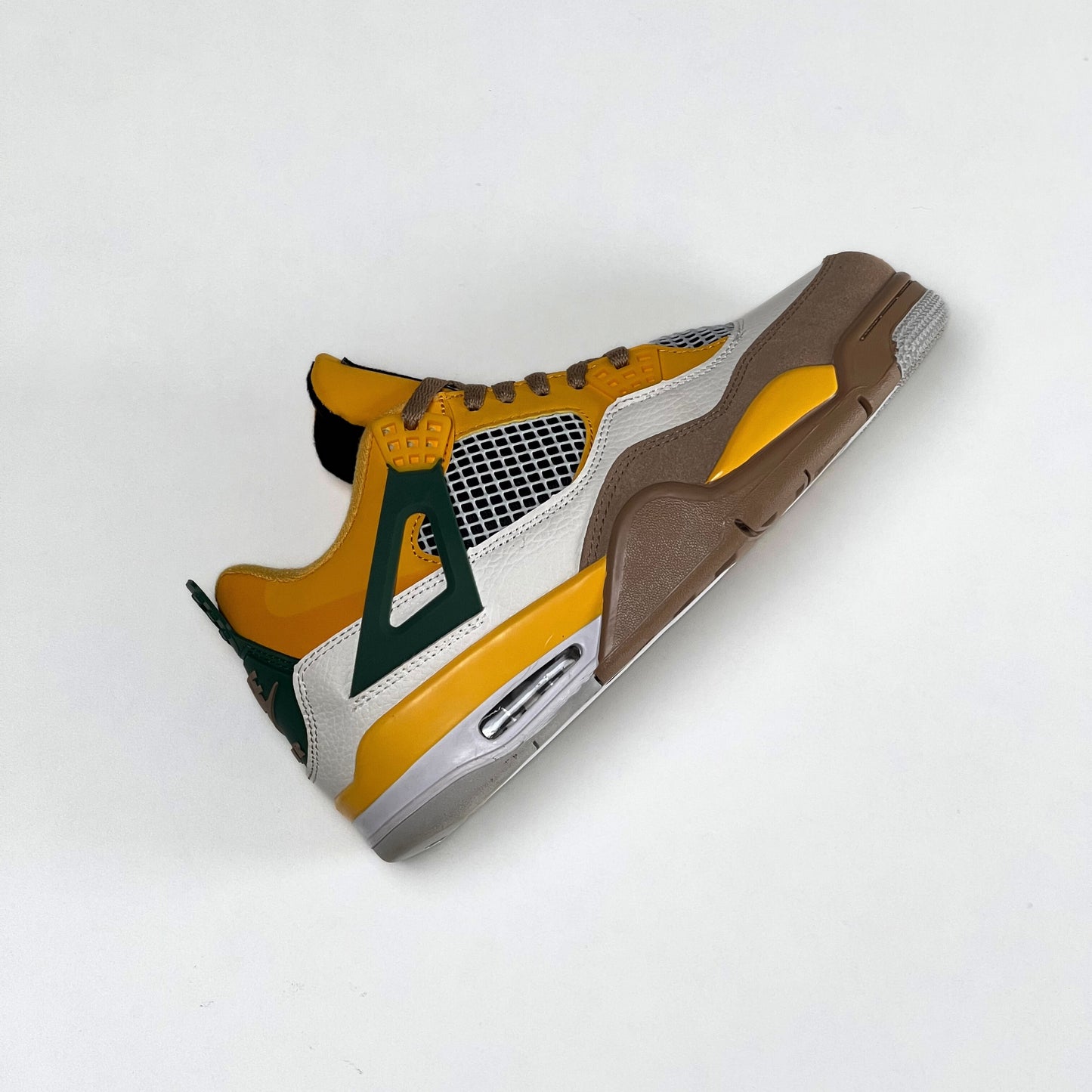 NIKE AIRJORDAN RETRO 4 YELLOW